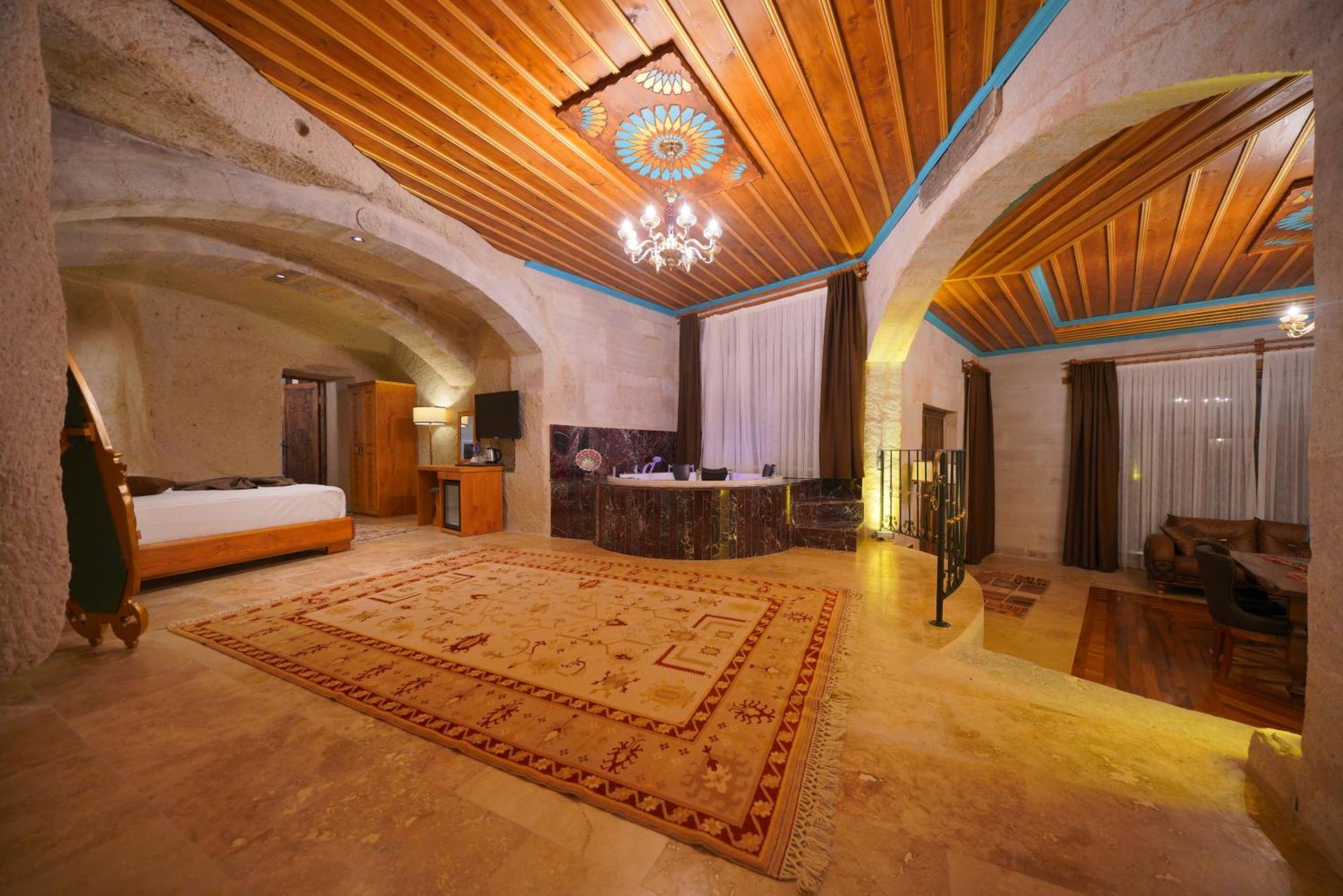 Cappadocia Secret Hill Cave Suites Goreme Bagian luar foto