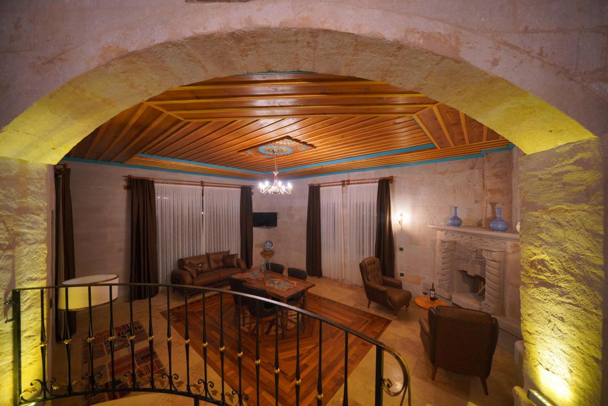 Cappadocia Secret Hill Cave Suites Goreme Bagian luar foto