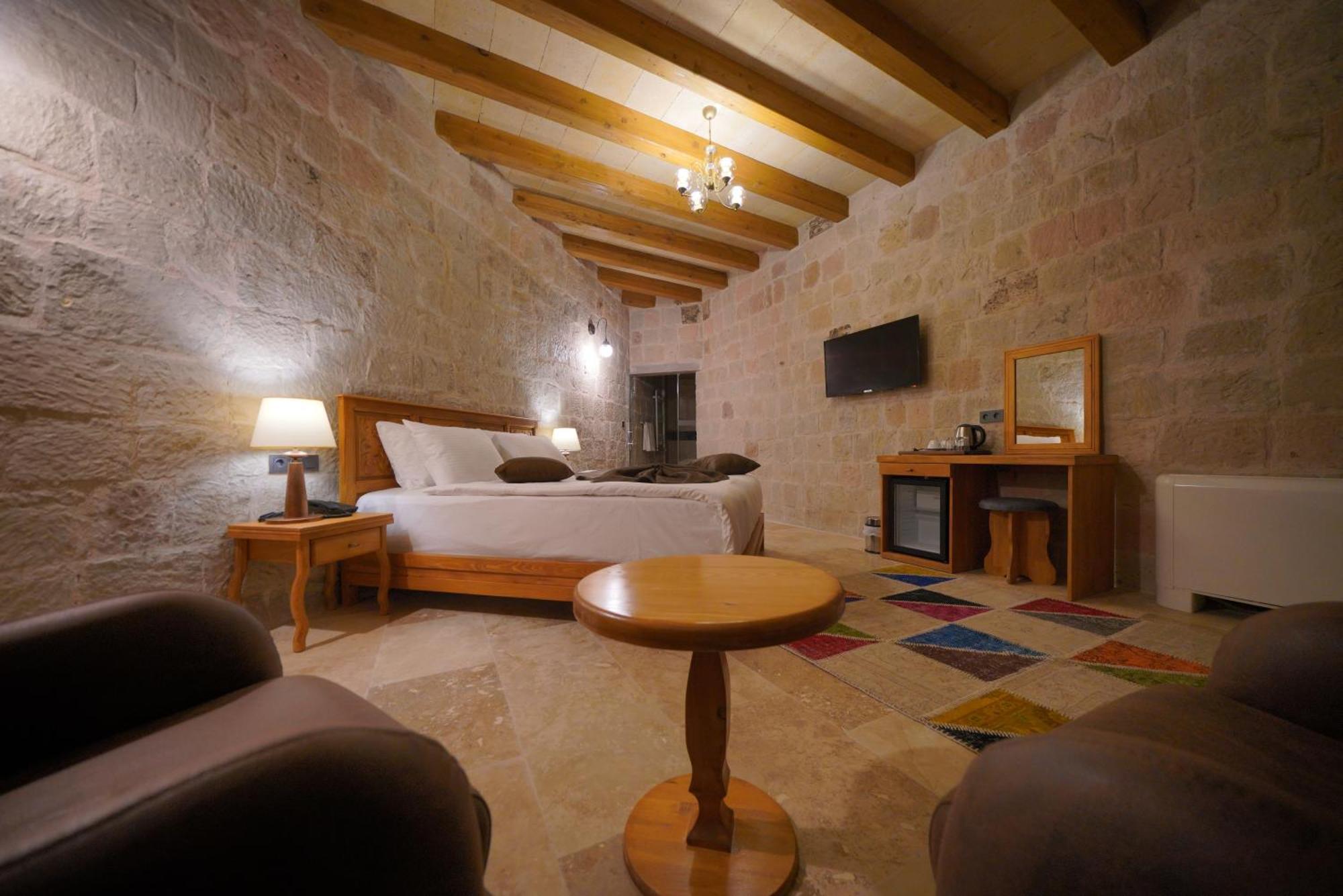 Cappadocia Secret Hill Cave Suites Goreme Bagian luar foto